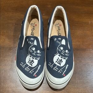 Navy Slip-On Shoes with Asian Cat Design